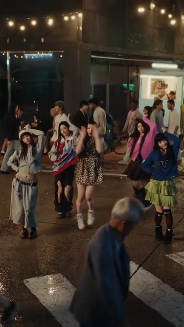 ILLIT 🐈⬛ смотреть онлайн