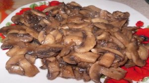 Салат с ананасом и грецким орехом