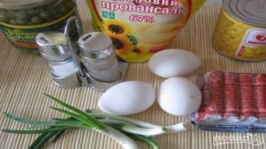 Салат из крабовых палочек классический