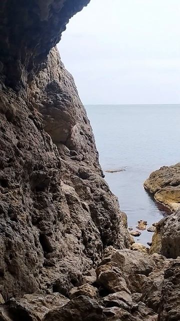 Прогулка на мыс Капчик к Сквозному гроту. Вечер октября 2025.Новый Свет. #крым #новыйсвет  #travel