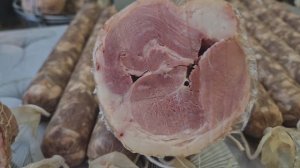 Мясо уменьшается,колбаса прибавляется
