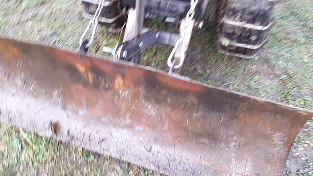 Отвал на гусеничный минитрактор. смотреть онлайн