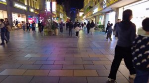 Ночная Прогулка по Парку Вэньчжоу: Улицы Ума и Шопинг 2025! 🌙🏮