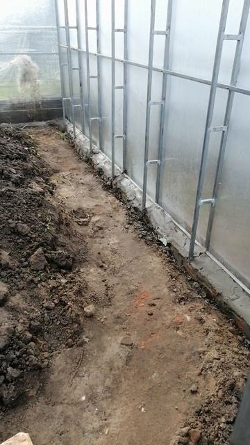 Как смонтировал и закрепил теплицу.