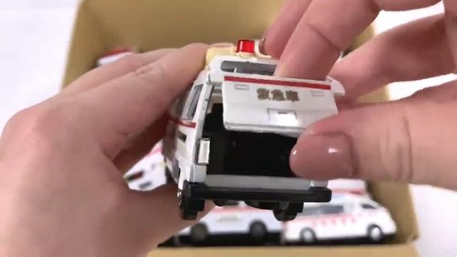 РАСПАКОВКА ДЛЯ ДЕТЕЙ ИГРУШЕЧНЫЕ МАШИНКИ смотреть онлайн