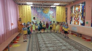 Осенний праздник. Песня "Осень милая шурши"