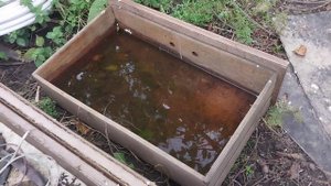 Удивительно, фанера держит воду как бочка :)