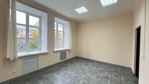 Аренда офиса №309 площадью 26,54 м2 на Тукая,91