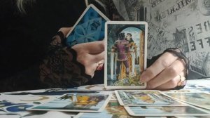 К чему нужно быть готовой в ближайшее время? Расклад Таро