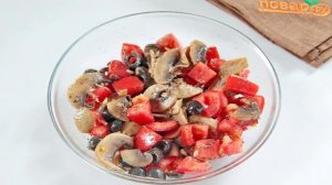 Рулетики с томатами и грибами