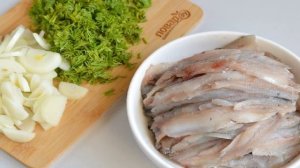 Пирог с мойвой и укропом