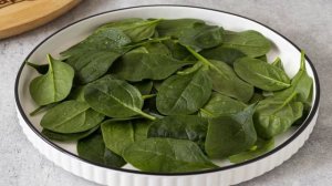 Салат с ананасами и грибами