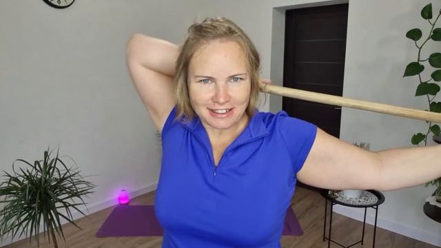 Упражнения с палкой + на баланс смотреть онлайн