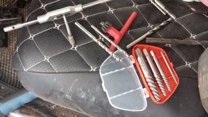 (1) как выкрутить болты двери из стойки. 🚙НИВА/NIVA 2131