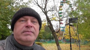 Геннадий Горин в парке. Видео про указатель и про колесо обозрения