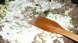 Пирог с мясом из слоеного бездрожжевого теста