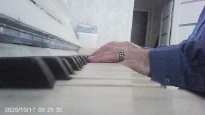 Пианино: импровизация "пока сохнет клей"
