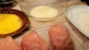 Куриная грудка с сыром в сухарях