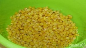 Салат из консервированной кукурузы