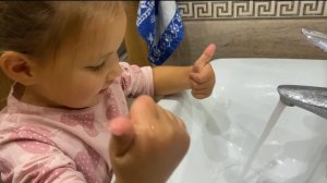 Веселые песенки от Дракоши Гоши. Моем ручки. Детское музыкальное видео.