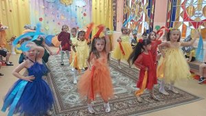 Танец "Краски"
Осенний праздник.