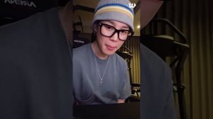 WEVERSE JIMIN live 2025.10.13 "Привет это Чимин"