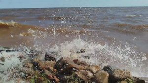 Как будто море... Шторм на Рыбинском водохранилище.