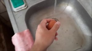 Как сварить яйца всмятку в кастрюле