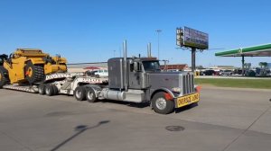 Смотрим на проезжающие траки.