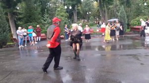 Люби меня!!!💃🌹Танцы в парке Горького!!!💃🌹Харьков