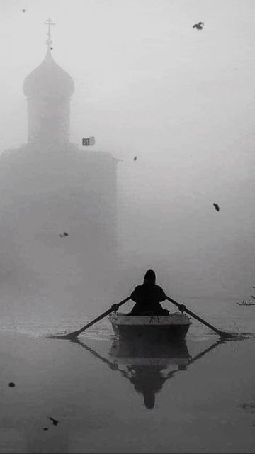 Жизнь порой кажется несправедливой. Мы можем видеть, как люди страдают и сталкиваются с трудностями.