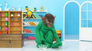 Обезьянка Бэби Бон Бон и приключение с острыми лапшами: от супермаркета до НЛО и взрывного сна