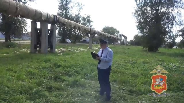 В Клину полицейские с поличным задержали двоих мужчин, которые пытались похитить алюминиевые листы смотреть онлайн