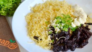 Рулетики салями с начинкой