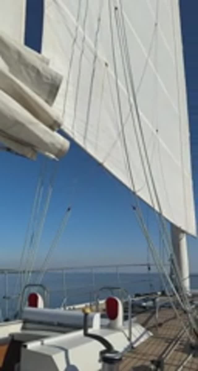 Под парусами на яхте МИДАНА