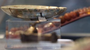 Древнейшие находки археологических раскопок в селе Арич представлены на выставке в Армении