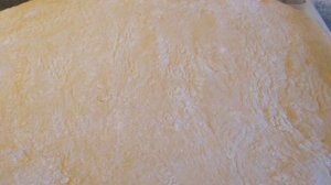 Пирог с рыбой и луком