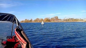 прокатились на лодке