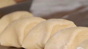 Паровые творожные вареники с клубникой