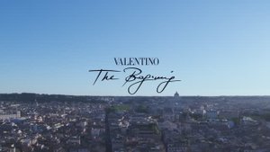 Показ коллекции Valentino "The Beginning" осень-зима 2022-2023