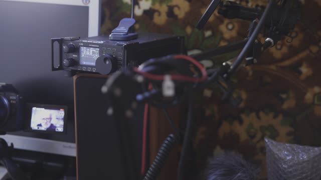 Немного Дневных КВ-связей 20, и в основном 40 метров... #радиолюбители #радиосвязь #iv смотреть онлайн