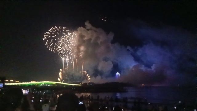 Китай. Остров Хайнань. Шоу Дронов.