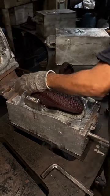 Отличные галоши