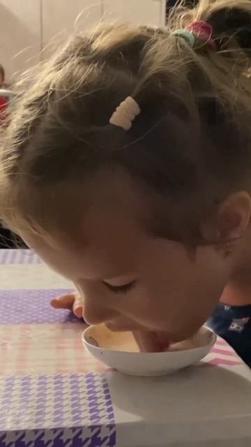 Как лакает кошка?