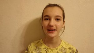 Читаю стихотворение «Цветы» (Муса Джалиль)