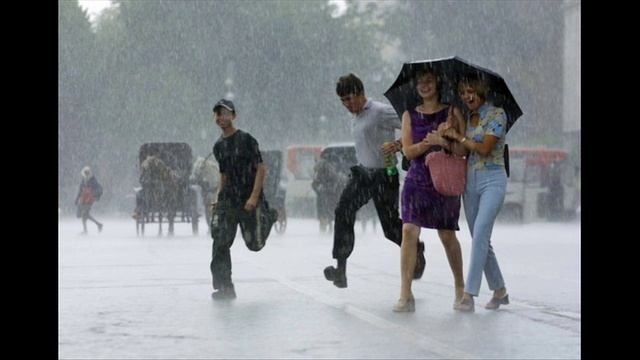 Идем по жизни как по луже... (С.Молодцов-Д.Аникеев) смотреть онлайн