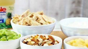 Салат с ананасом и курицей