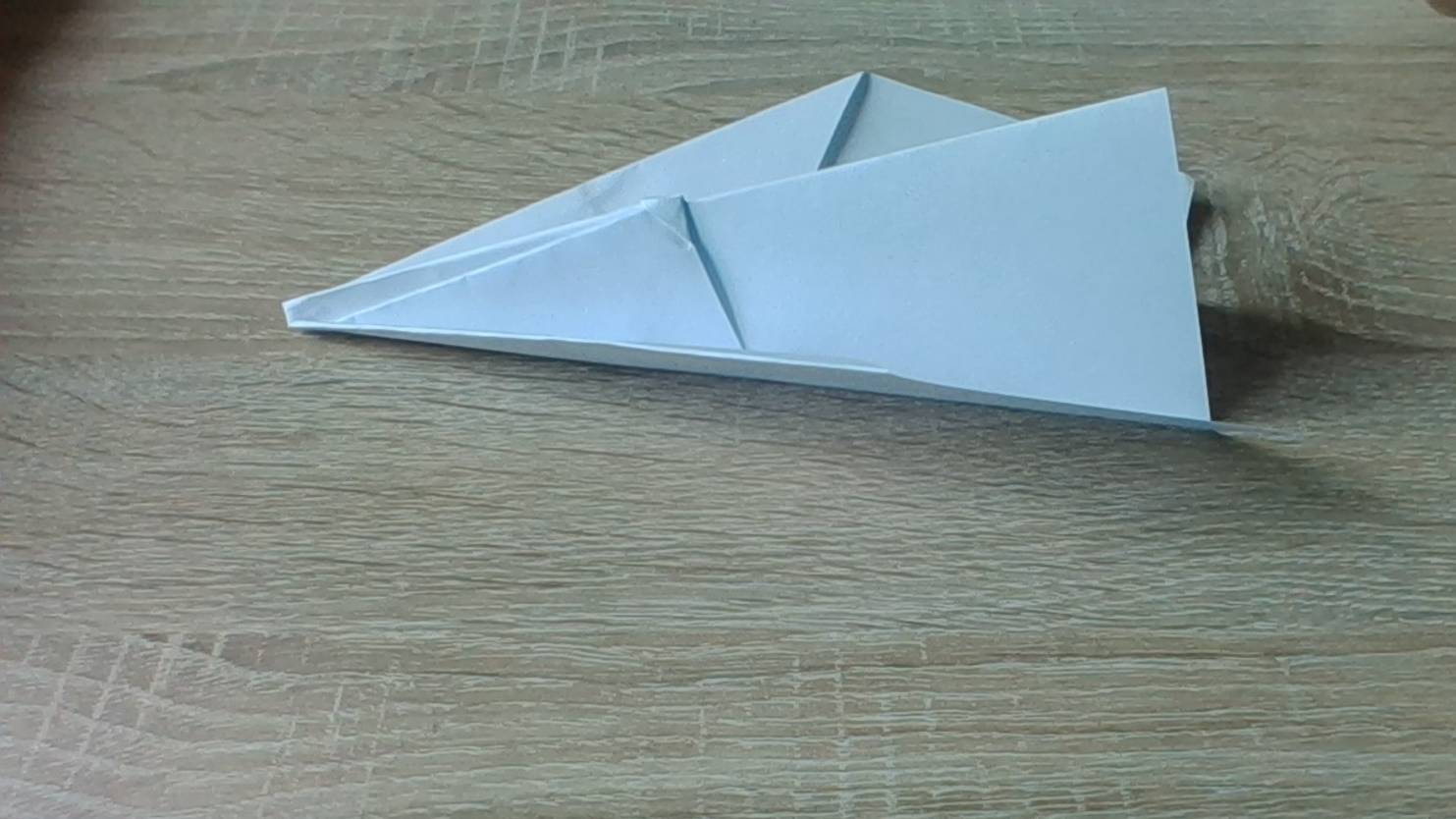 как сделать самолётик из бумаги а4