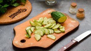 Салат из курицы и кукурузы