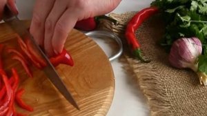 Салат Тбилиси с фасолью и говядиной